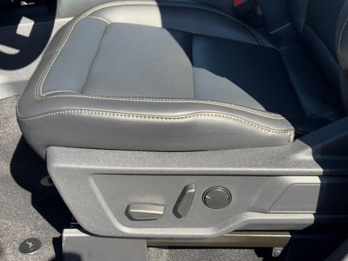 New 2025 Ford Bronco Badlands image 19