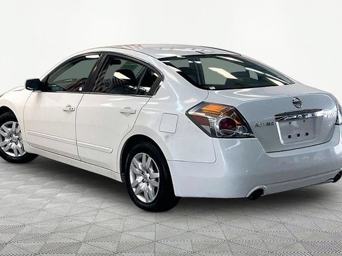 Used 2011 Nissan Altima 2.5 S FWD image 4