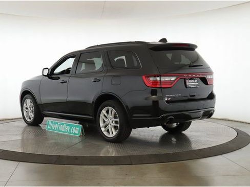 Used 2025 Dodge Durango GT image 8
