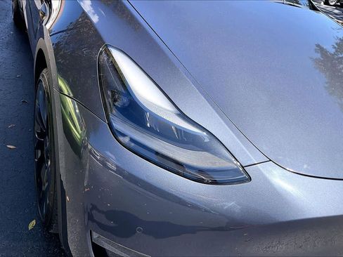 Used 2022 Tesla Model Y Performance AWD/4WD image 27