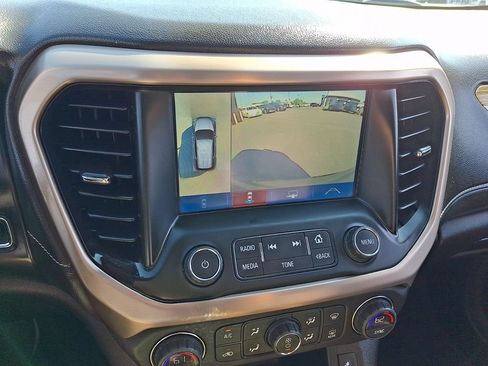 Used 2018 GMC Acadia Denali w/ Technology Package AWD/4WD image 18