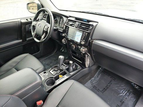Used 2024 Toyota 4Runner TRD Off-Road Premium image 14