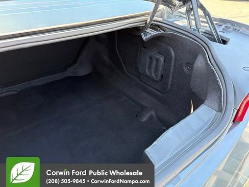 Used 2017 Chevrolet Camaro LT RWD image 30