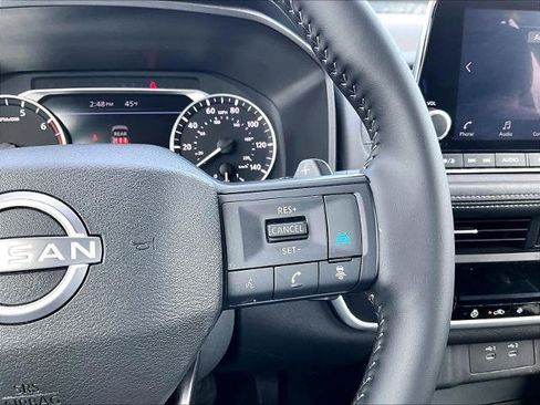 Certified 2025 Nissan Rogue SV w/ SV Premium Package AWD/4WD image 24