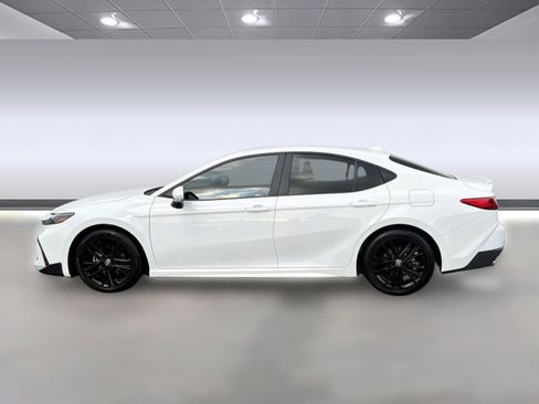 Certified 2025 Toyota Camry SE w/ Convenience Package FWD image 2