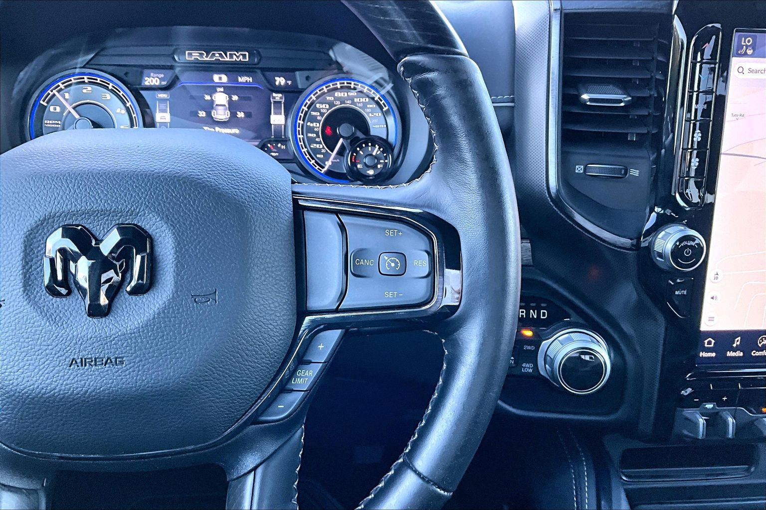 Used 2022 RAM 1500 Limited AWD/4WD image 17