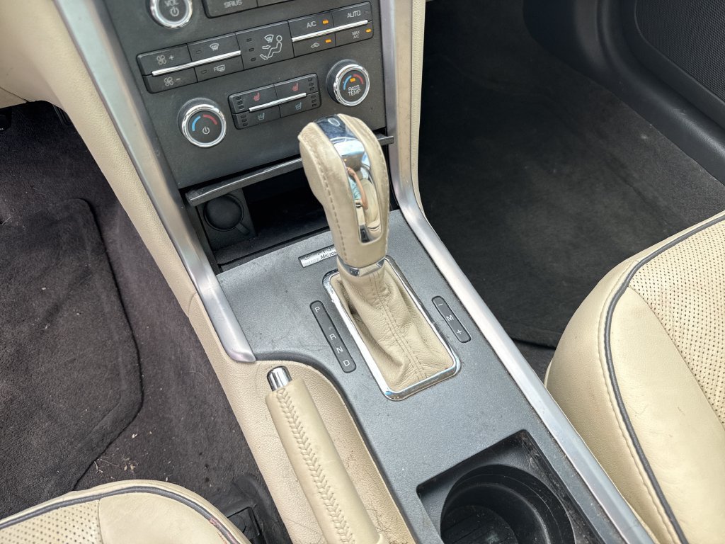 Used 2012 Lincoln MKZ FWD image 22
