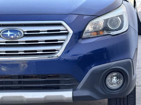 Used 2017 Subaru Outback 2.5i Limited image 9