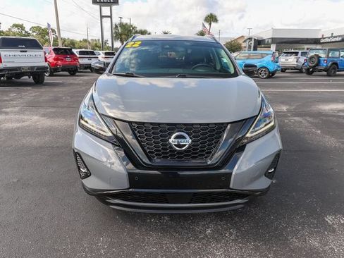 Used 2022 Nissan Murano SV w/ SV Midnight Edition Package FWD image 2