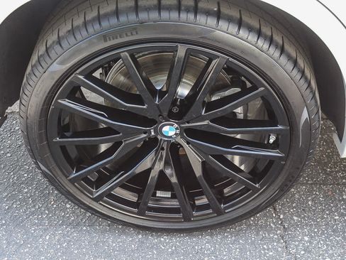Used 2026 BMW X5 sDrive40i w/ M Sport Package RWD image 8