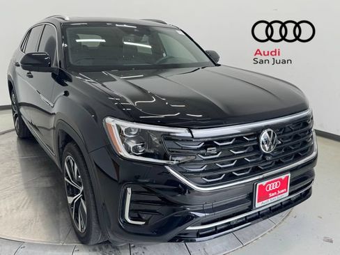 Used 2026 Volkswagen Atlas Cross Sport SEL Premium R-Line AWD/4WD image 1