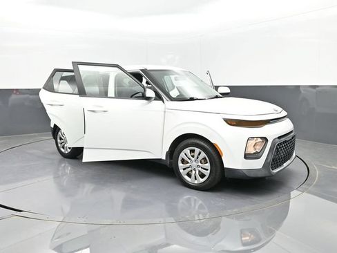 Used 2020 Kia Soul LX FWD image 27