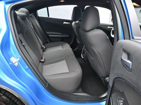 Used 2023 Dodge Charger SXT RWD image 33