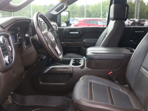 Used 2023 GMC Sierra 2500 Denali AWD/4WD image 17