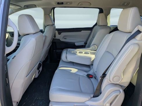New 2026 Honda Odyssey EX-L image 13