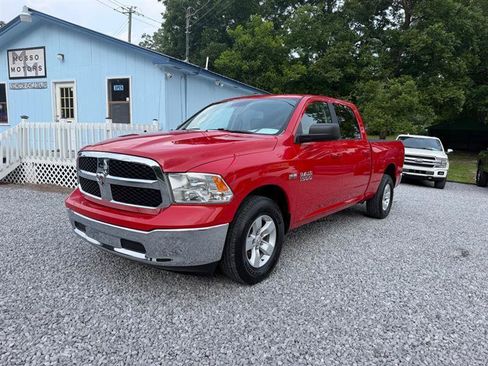Used 2019 RAM 1500 Classic SLT RWD image 2