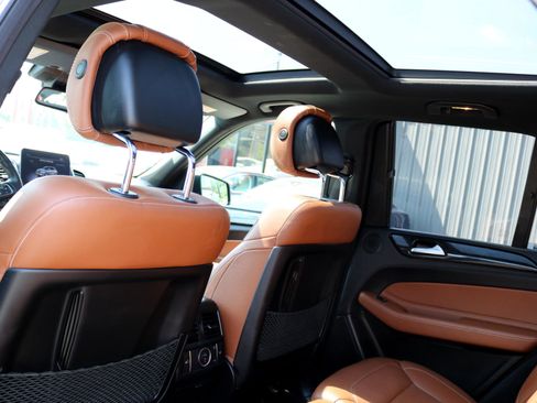 Used 2018 Mercedes-Benz GLE 43 AMG 4MATIC image 28