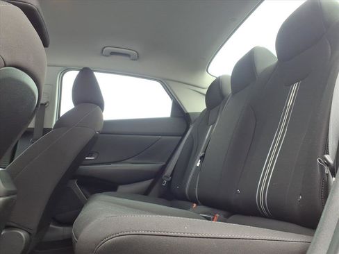 Certified 2023 Hyundai Elantra SEL w/ Convenience Package image 13