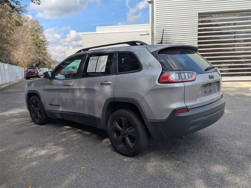 Used 2020 Jeep Cherokee Latitude Plus image 22