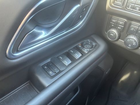 Used 2022 Chevrolet Tahoe RST w/ Luxury Package AWD/4WD image 20