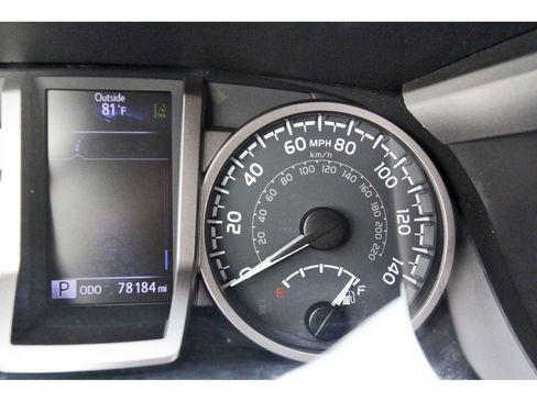 Used 2021 Toyota Tacoma SR5 image 15