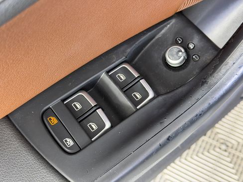 Used 2016 Audi Q3 2.0T Premium Plus w/ Technology Package image 23