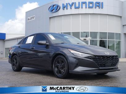 Used 2021 Hyundai Elantra SEL w/ Convenience Package