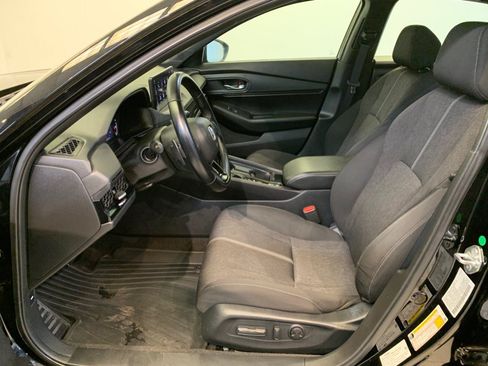 Used 2024 Honda Accord Sport image 17