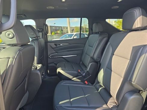 New 2026 Chevrolet Traverse LT image 16