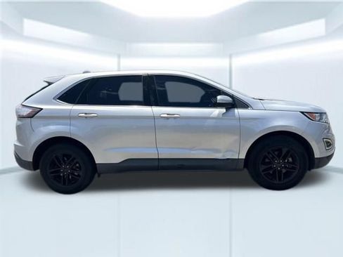 Used 2018 Ford Edge SEL w/ Ford Safe & Smart Package FWD image 5