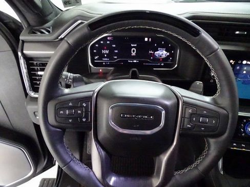 Used 2024 GMC Sierra 1500 Denali Ultimate AWD/4WD image 6