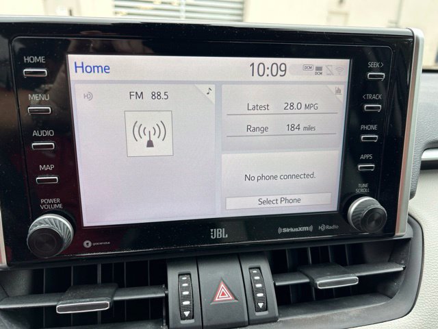 Used 2020 Toyota RAV4 XLE Premium AWD/4WD image 17