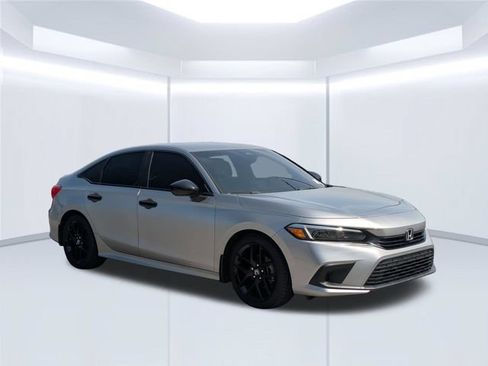 Used 2024 Honda Civic Sport image 8