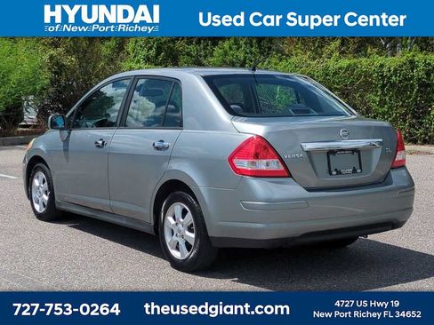 Used 2011 Nissan Versa Sedan FWD image 3