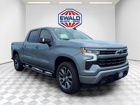 Certified 2024 Chevrolet Silverado 1500 RST w/ Convenience Package II AWD/4WD image 2