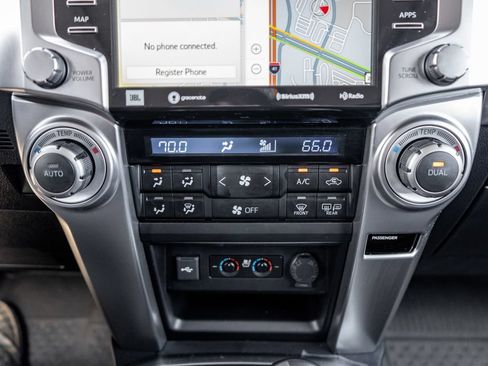 Used 2023 Toyota 4Runner Limited AWD/4WD image 31