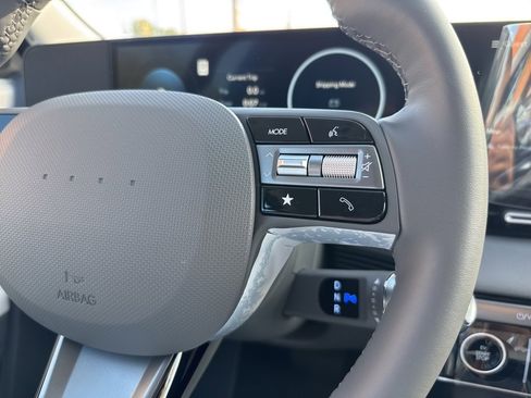 New 2025 Hyundai Ioniq 5 SEL image 35