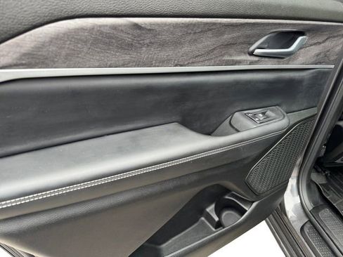 Certified 2023 Jeep Grand Cherokee L Limited w/ Trailer Tow Group (B) image 19