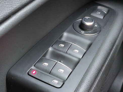 Used 2024 Alfa Romeo Stelvio Ti image 23