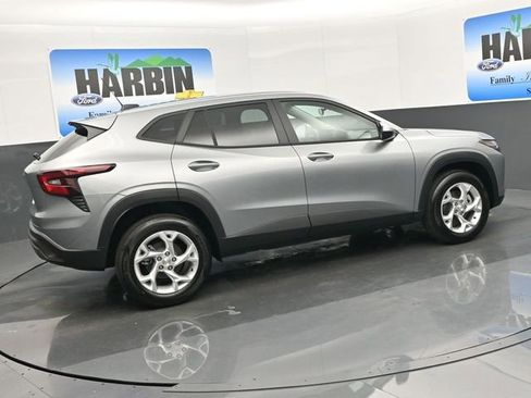 New 2026 Chevrolet Trax LS w/ LS Convenience Package image 6