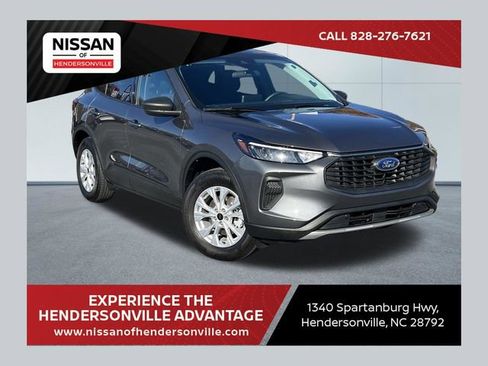 Used 2025 Ford Escape Active AWD/4WD image 1
