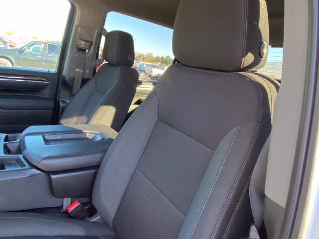 Certified 2025 Chevrolet Silverado 2500 LT w/ Convenience Package AWD/4WD image 30
