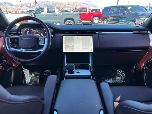 Used 2024 Land Rover Range Rover SE image 6