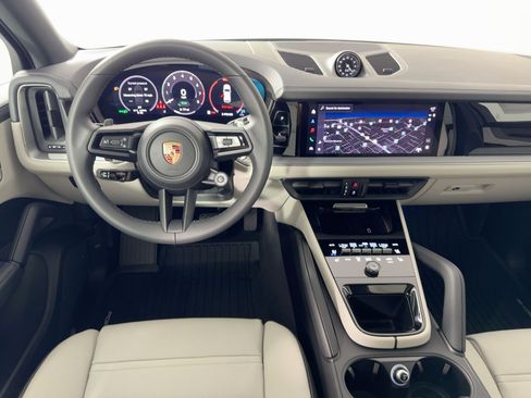 Certified 2026 Porsche Cayenne Coupe AWD/4WD image 27