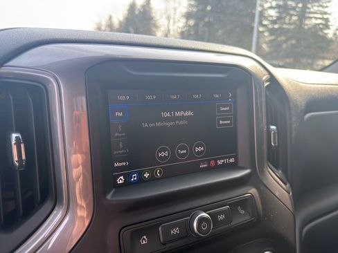 Used 2020 GMC Sierra 1500 2WD Regular Cab image 19