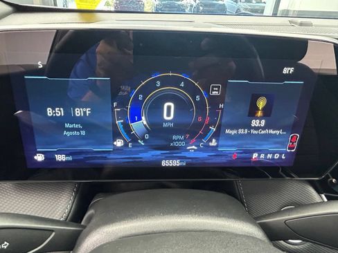Used 2025 Chevrolet Equinox LT FWD image 25