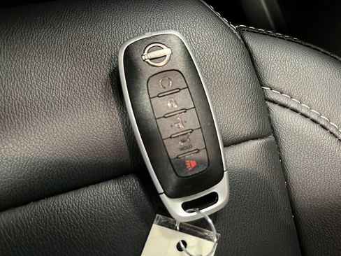 Used 2025 Nissan Murano SL w/ Cargo Package AWD/4WD image 39