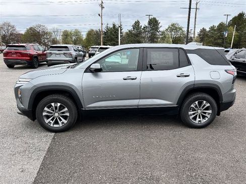 New 2026 Chevrolet Equinox LT AWD/4WD image 2