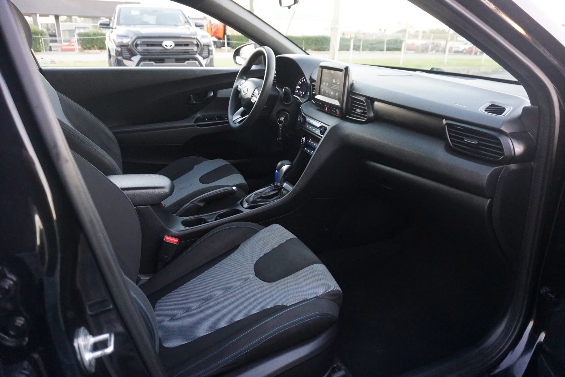 Used 2019 Hyundai Veloster 2.0 FWD image 20