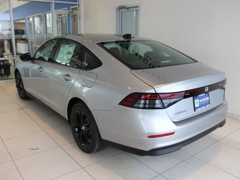 New 2025 Honda Accord SE image 8